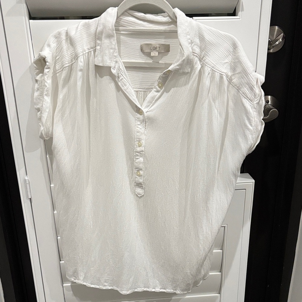 LOFT Women's Cream Button-Up Blouse